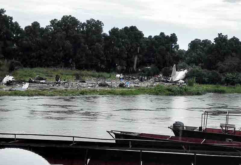 Aereo caduto in Sinai, Easyjet e altre compagnie bloccano i voli Aereo caduto in Sinai, Easyjet e altre compagnie bloccano i voli