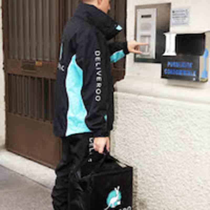 Deliveroo, da Londra a Milano: food a portata di casa (e d’ufficio)