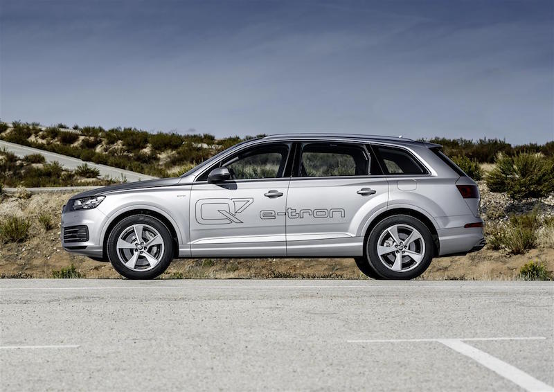 Audi Q7 e-tron: atletica, senza tempo, unica nel suo genere Audi Q7 e-tron: atletica, senza tempo, unica nel suo genere