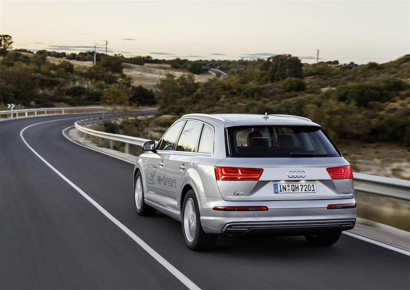 Audi Q7 e-tron: atletica, senza tempo, unica nel suo genere Audi Q7 e-tron: atletica, senza tempo, unica nel suo genere