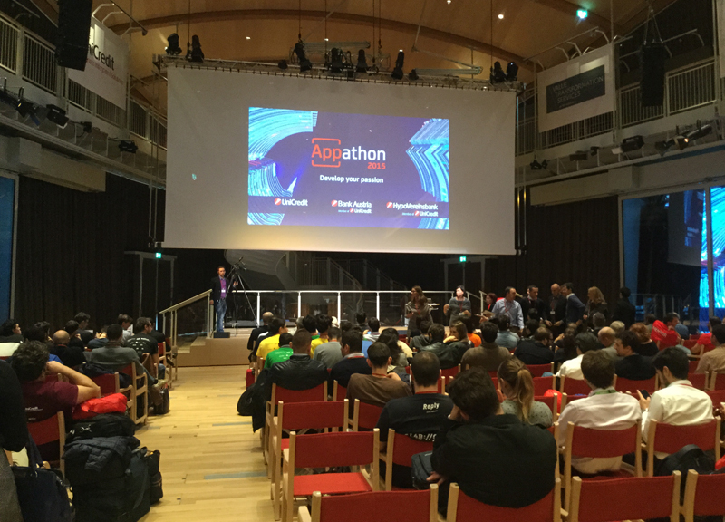 Galleria foto 'Appathon 2015, l’app bancaria del futuro parte da qui' - foto 1