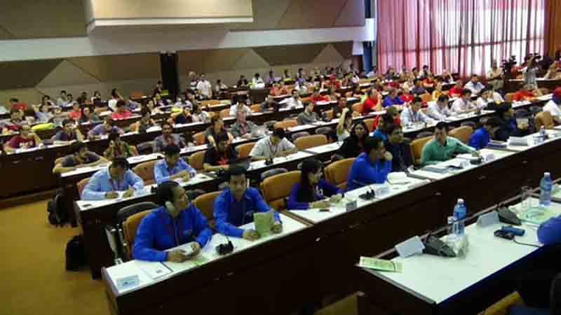 A Cuba si riunisce la gioventù comunista del mondo A Cuba si riunisce la gioventù comunista del mondo