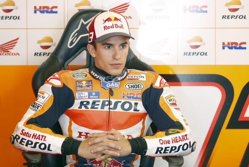 Marquez si stende nelle prove con le Michelin a Valencia per il 2016 Marquez si stende nelle prove con le Michelin a Valencia per il 2016