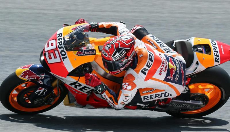 Marquez si stende nelle prove con le Michelin a Valencia per il 2016 Marquez si stende nelle prove con le Michelin a Valencia per il 2016