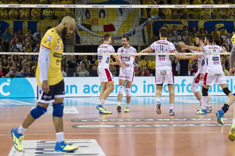 Ngapeth investe tre pedoni poi si costituisce. Modena volley: “Sospeso”