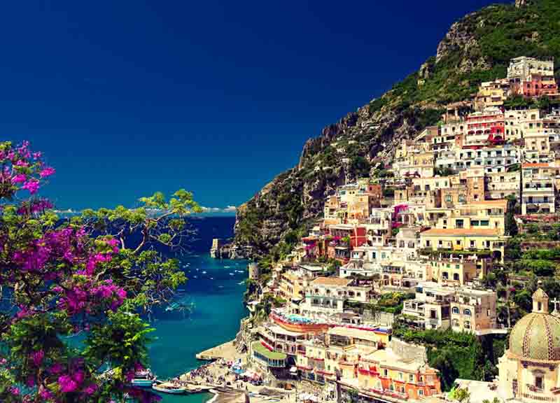Viaggi, le foto delle città nella roccia più suggestive d’Italia Viaggi, le foto delle città nella roccia più suggestive d’Italia
