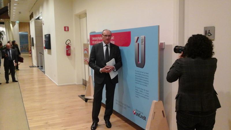 UniCredit, Ghizzoni ad Affari: “Gli esuberi? Soluzione con i sindacati” UniCredit, Ghizzoni ad Affari: “Gli esuberi? Soluzione con i sindacati”