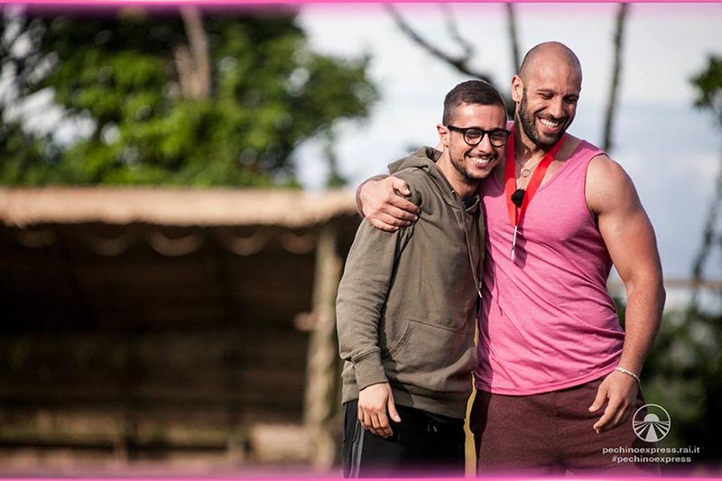 Gli #Antipodi di Pechino Express: “Siamo due gay dall’aspetto normale” Gli #Antipodi di Pechino Express: “Siamo due gay dall’aspetto normale”