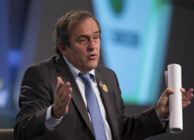 Fifa, ammessi 5 candidati: Platini in stand-by
