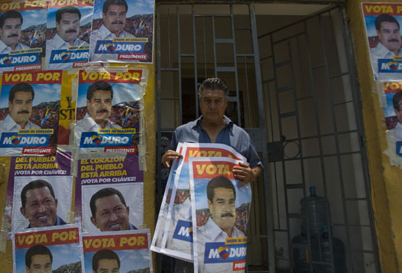 Venezuela, quasi una tonnellata di coca negli Usa. In manette 2 nipoti di Maduro Venezuela, quasi una tonnellata di coca negli Usa. In manette 2 nipoti di Maduro