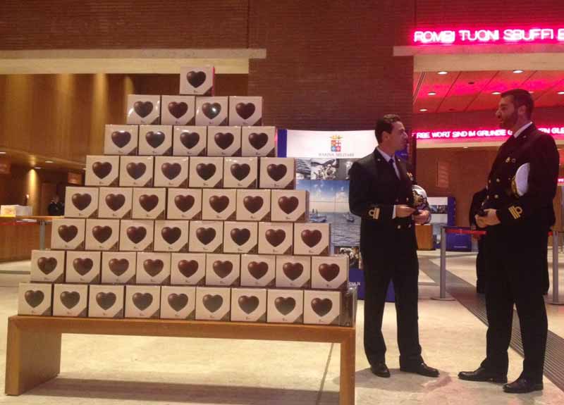 Il cuore della Marina batte per Telethon. Solidarietà in musica, raccolti 11 mila euro