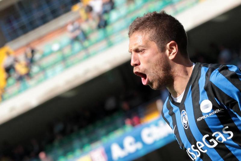 Milan, Vazquez rimandato a giugno: Papu Gomez per gennaio. E poi… Milan, Vazquez rimandato a giugno: Papu Gomez per gennaio. E poi…