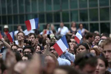 Francia, ai mercati ci pensa Draghi. Poche conseguenze sull’economia reale