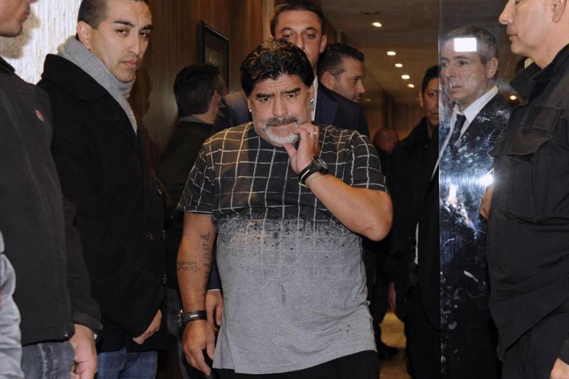 Maradona operato allo stomaco. Il punto dei medici Maradona operato allo stomaco. Il punto dei medici