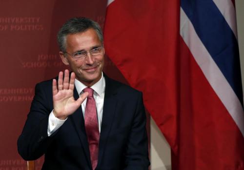 Isis, la Nato chiede all’Ue di riarmarsi. Solo quattro i Paesi con budget adeguati Isis, la Nato chiede all’Ue di riarmarsi. Solo quattro i Paesi con budget adeguati