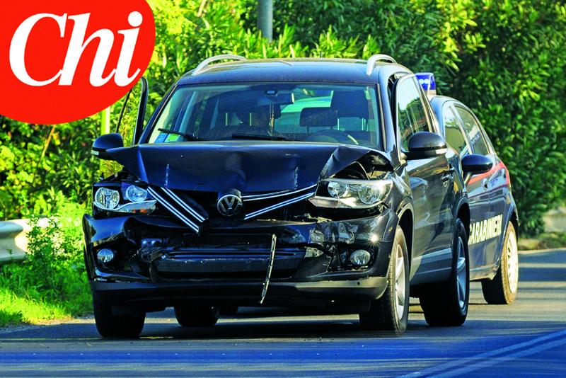 Renzi, incidente d’auto per la moglie Agnese. Le foto Renzi, incidente d’auto per la moglie Agnese. Le foto