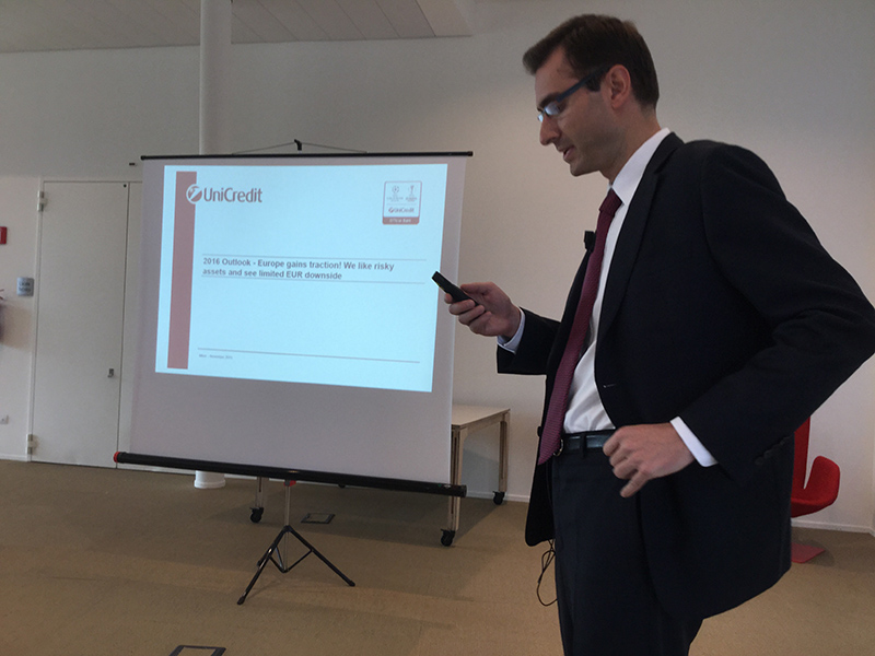 Analisti Unicredit: outlook 2016 positivo per investire Analisti Unicredit: outlook 2016 positivo per investire
