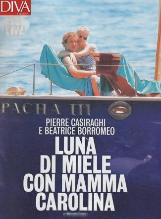 Beatrice Borromeo e Pierre Casiraghi al balcone da marito e moglie. FOTO Beatrice Borromeo e Pierre Casiraghi al balcone da marito e moglie. FOTO