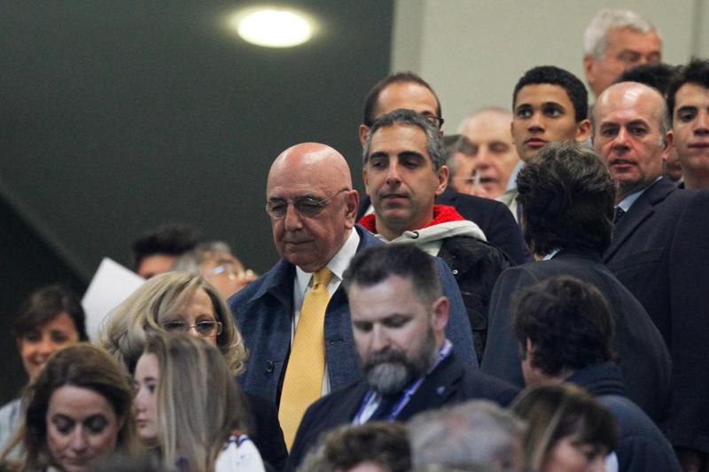 Milan, Galliani lascia lo Juventus Stadium scuro e in silenzio Milan, Galliani lascia lo Juventus Stadium scuro e in silenzio