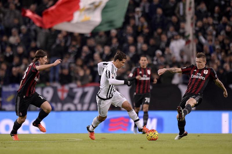 Juventus, Hernanes ko per lesione muscolare. Cessione è più complicata