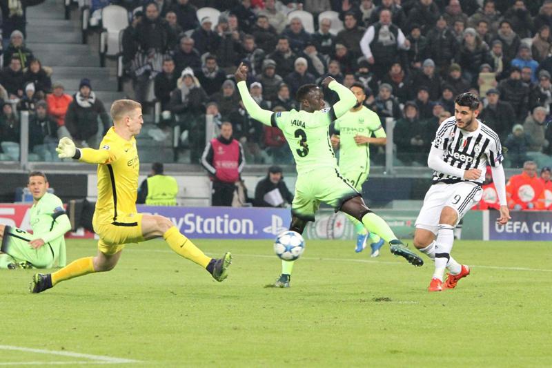 Champions League: Mandzukic manda la Juventus agli ottavi. ManCity ko Champions League: Mandzukic manda la Juventus agli ottavi. ManCity ko