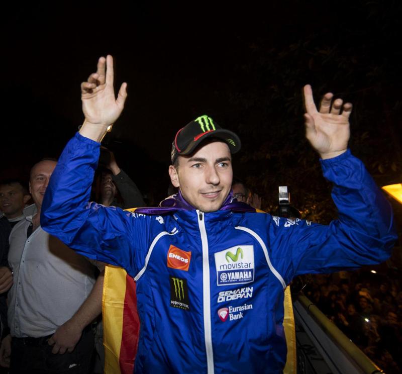 MotoGP, Jorge Lorenzo attacca Valentino Rossi: “Biscotto inventato” MotoGP, Jorge Lorenzo attacca Valentino Rossi: “Biscotto inventato”