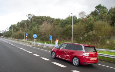 PSA- Peugeot Citroen la guida autonoma è realtà