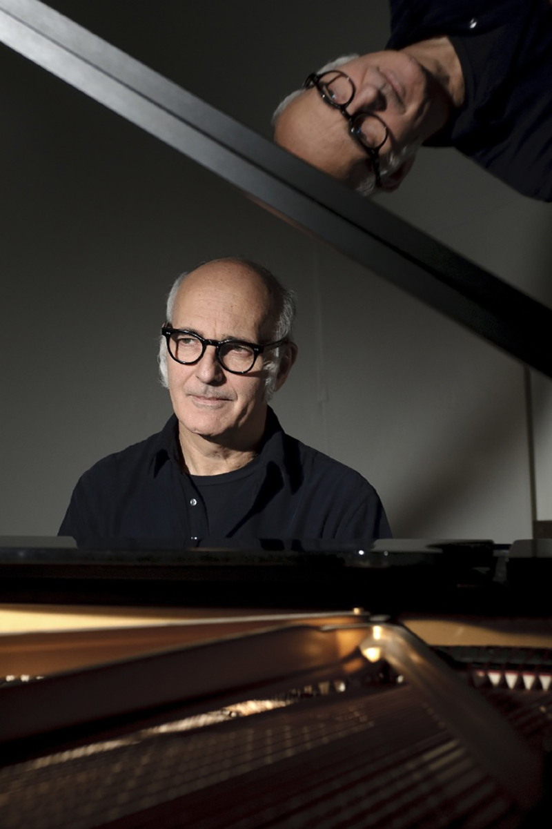 Ludovico Einaudi: “Non dobbiamo permettere che il terrorismo ci fermi” Ludovico Einaudi: “Non dobbiamo permettere che il terrorismo ci fermi”