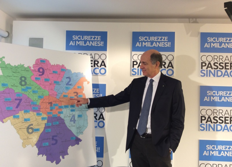 Corrado Passera presenta la candidatura, tra intellettuali e “teste pensanti”. Il discorso Corrado Passera presenta la candidatura, tra intellettuali e “teste pensanti”. Il discorso