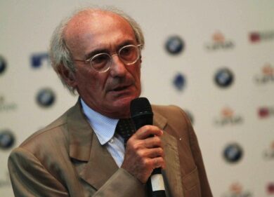 La Repubblica, solidarietà a Scalfari: lascia Giovanni Valentini
