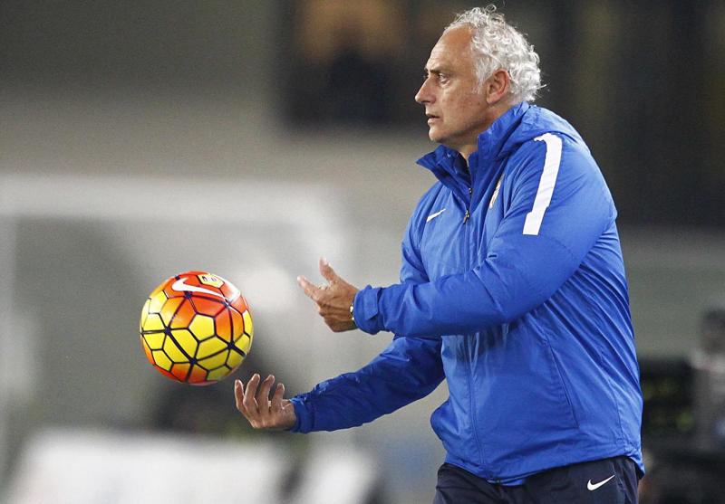 Verona, Mandorlini esonerato dopo 5 anni: dalla Lega Pro alla serie A Verona, Mandorlini esonerato dopo 5 anni: dalla Lega Pro alla serie A