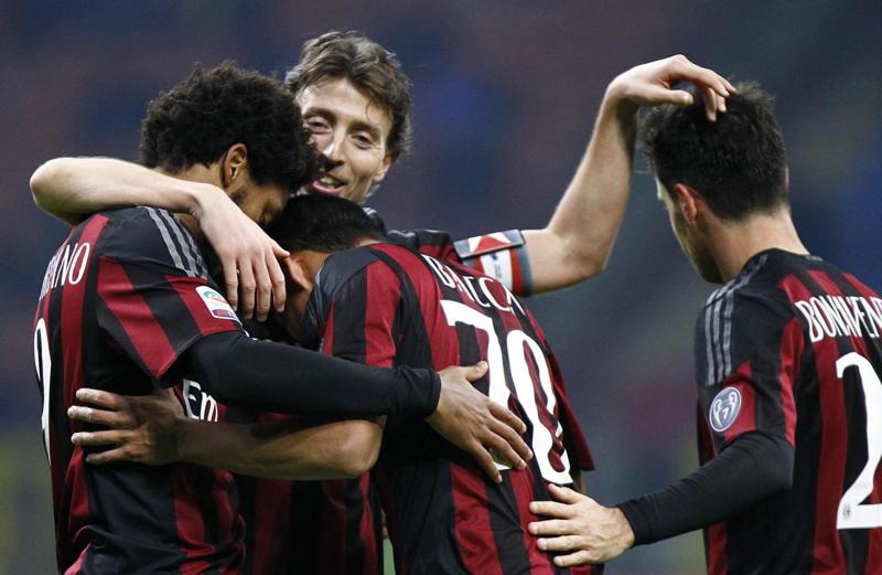 Montolivo verso il rinnovo con il Milan. Mentre su Abbiati, Mexes e… Montolivo verso il rinnovo con il Milan. Mentre su Abbiati, Mexes e…