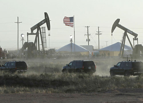 Petrolio, Brent sotto i 40 dollari al barile. E’ la prima volta dal febbraio 2009 Petrolio, Brent sotto i 40 dollari al barile. E’ la prima volta dal febbraio 2009