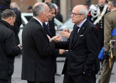 Gabrielli chiede aiuto a Renzi: “Subito un commissario per i trasporti”