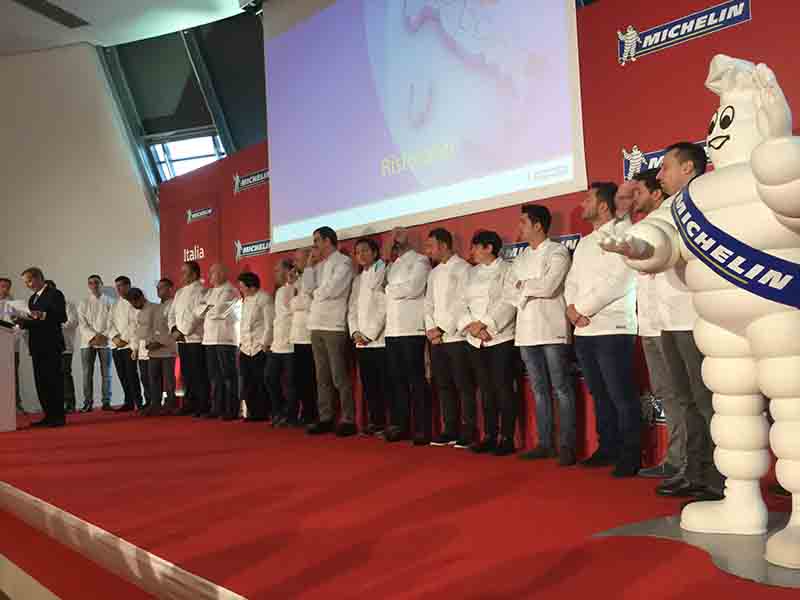 Michelin 2016, i ristoranti tristellati restano otto: ecco quali sono Michelin 2016, i ristoranti tristellati restano otto: ecco quali sono