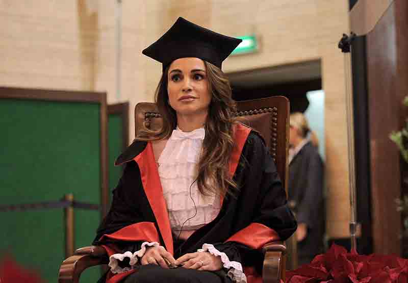 Rania di Giordania, laurea ad honorem per la regina. FOTO Rania di Giordania, laurea ad honorem per la regina. FOTO
