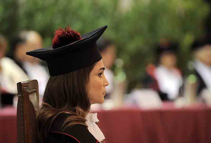 Rania di Giordania, laurea ad honorem per la regina. FOTO Rania di Giordania, laurea ad honorem per la regina. FOTO