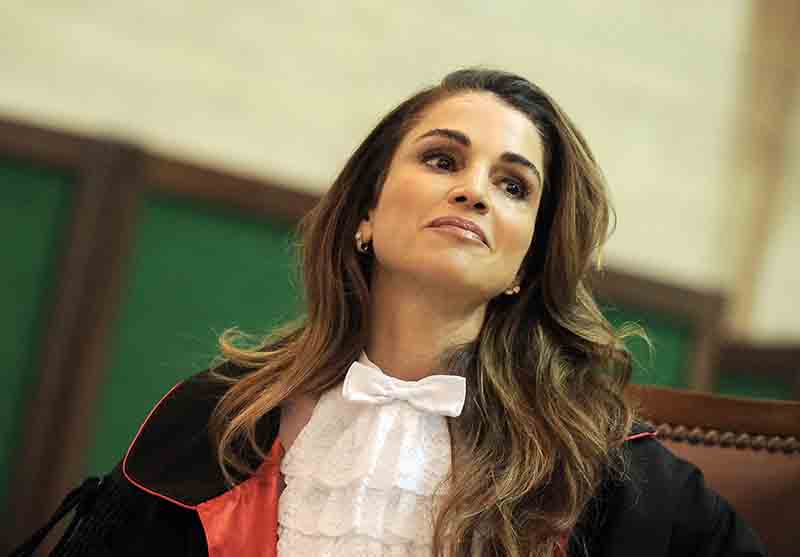 Rania di Giordania, laurea ad honorem per la regina. FOTO Rania di Giordania, laurea ad honorem per la regina. FOTO