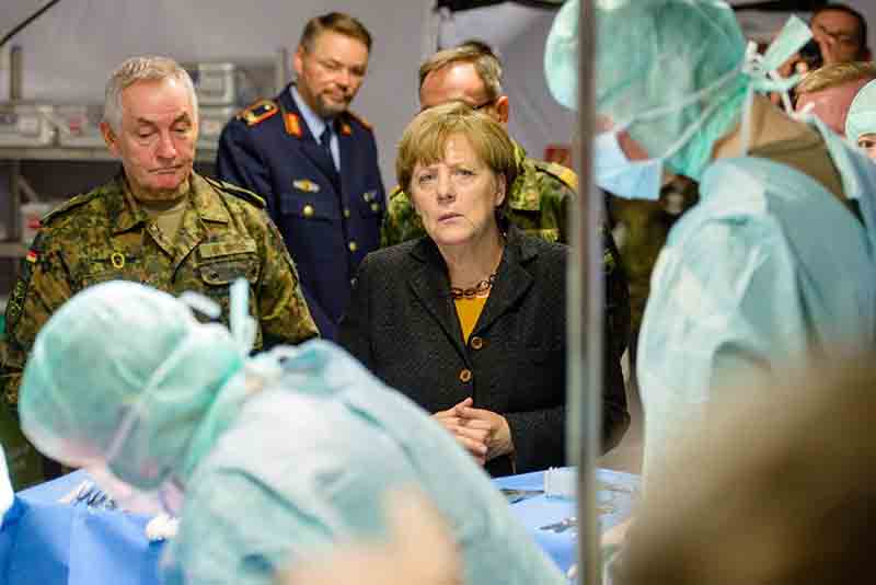 Merkel: “Niente tetto sui migranti. E’ in gioco la mia credibilità” Merkel: “Niente tetto sui migranti. E’ in gioco la mia credibilità”