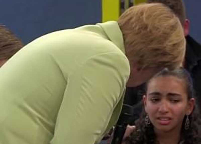 Merkel: “Niente tetto sui migranti. E’ in gioco la mia credibilità” Merkel: “Niente tetto sui migranti. E’ in gioco la mia credibilità”