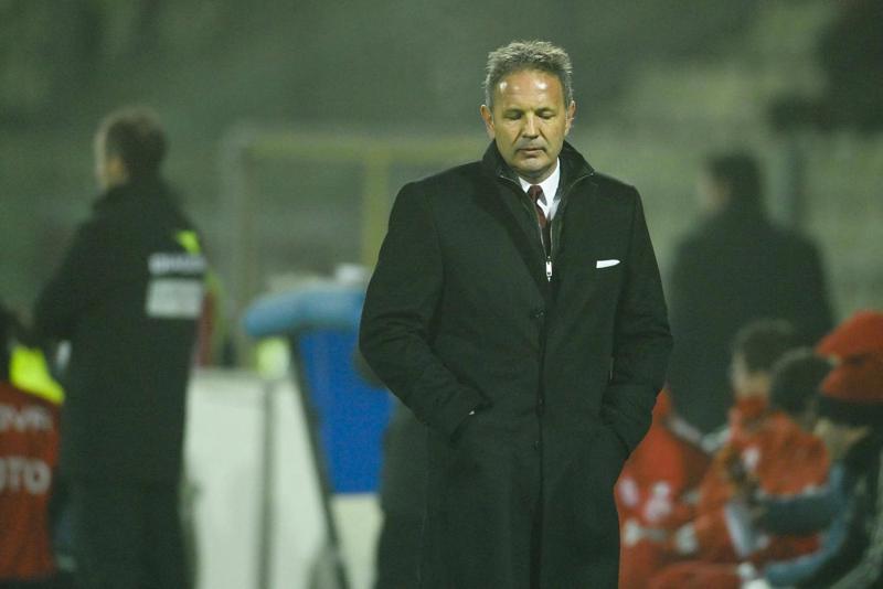 Milan, furia Mihajlovic: “Penalizzati dagli arbitri. Non sono scemo” Milan, furia Mihajlovic: “Penalizzati dagli arbitri. Non sono scemo”