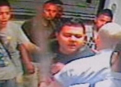 Aggressione con machete, in aula anche il capotreno ferito