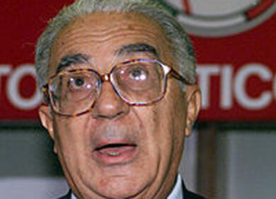 Addio, compagno Armandone Cossutta!