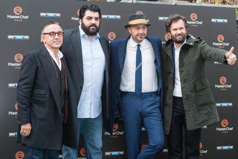Masterchef, Cannavacciuolo ad Affari: “Se il Napoli vince lo scudetto..” Masterchef, Cannavacciuolo ad Affari: “Se il Napoli vince lo scudetto..”