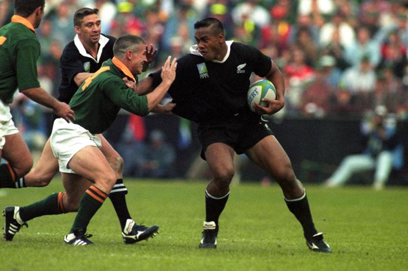 Rugby, Lomu è morto vicino alla bancarotta. E per i figli ora… Rugby, Lomu è morto vicino alla bancarotta. E per i figli ora…
