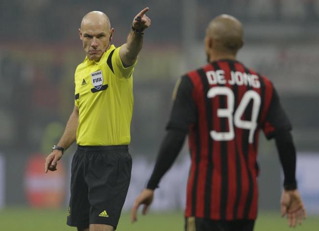 Giudice Sportivo, tre turni a Perotti del Genoa. Milan, due fermi Giudice Sportivo, tre turni a Perotti del Genoa. Milan, due fermi