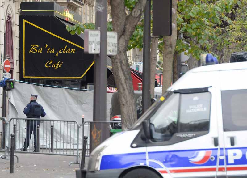 Sfida “mortale” all’Isis: sul palco di Ciampino gli Eagles of Death, band del Bataclan Sfida “mortale” all’Isis: sul palco di Ciampino gli Eagles of Death, band del Bataclan
