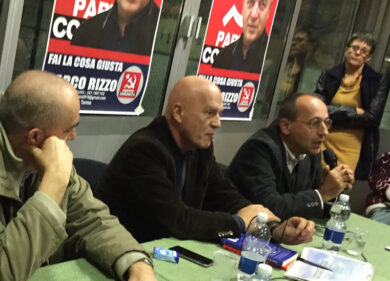 L’economista Bagnai e il comunista Rizzo insieme. Bagno di folla