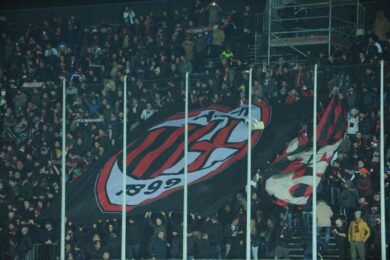 Milan, inferno e ritorno: 4-2 al Frosinone. Mihajlovic è salvo