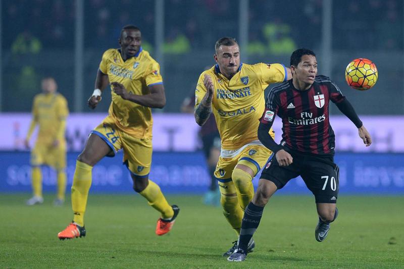 Milan, inferno e ritorno: 4-2 al Frosinone. Mihajlovic è salvo Milan, inferno e ritorno: 4-2 al Frosinone. Mihajlovic è salvo